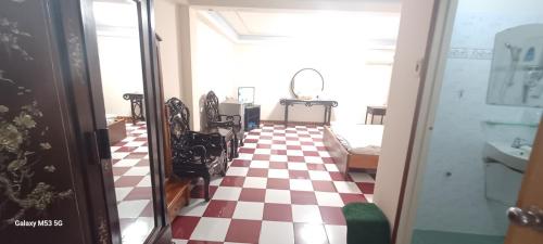 Ένα μπάνιο στο Nhat Binh 2 Hotel