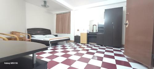 Η κουζίνα ή μικρή κουζίνα στο Nhat Binh 2 Hotel