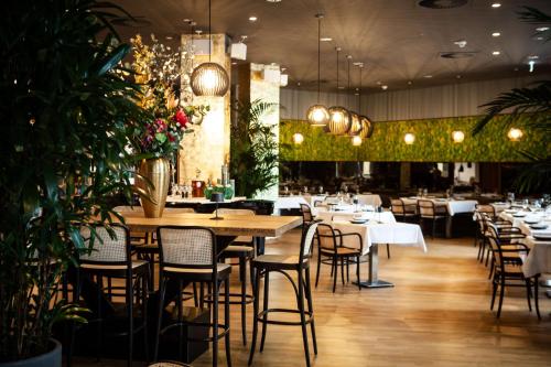 Restaurace v ubytování Adina Apartment Hotel Wiesbaden