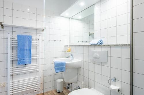 Ένα μπάνιο στο Steger-Hüs Wohnung 32
