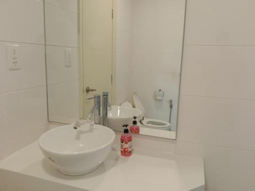 Ένα μπάνιο στο HaBiBi hOmE Klcc