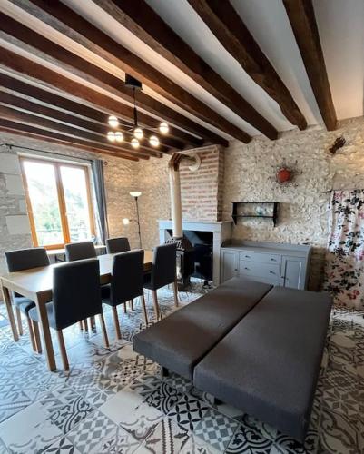 Χώρος καθιστικού στο Gîte - 7 Pers avec Jacuzzi - L'Arche