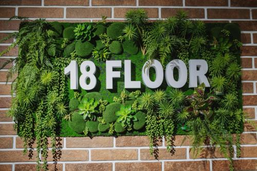 バトゥミにある18 FLOORのギャラリーの写真
