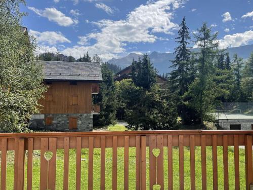 Appartement chaleureux près des pistes avec cheminée