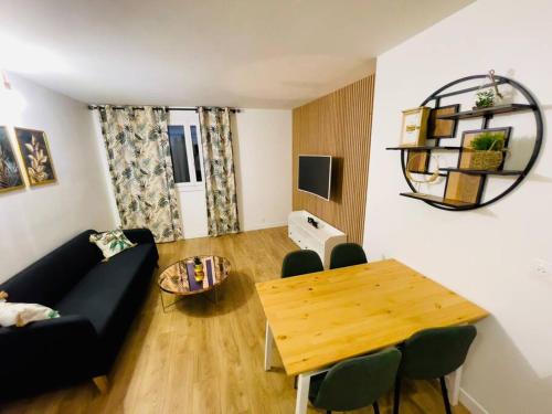 Magnifique appartement de 4 chambres 8 personnes max à 20 minutes de Paris