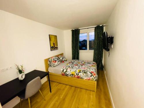 Un lugar para sentarse en Magnifique appartement de 4 chambres 8 personnes max à 20 minutes de Paris