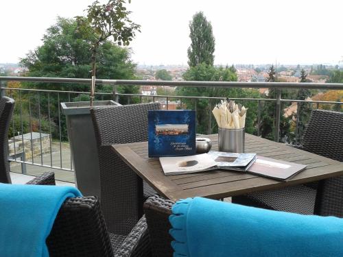 Балкон или терраса в Bergwirtschaft Wilder Mann Hotel und Restaurant