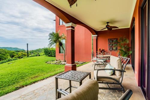 Bougainvillea 8103 Luxury Apartment - Reserva Conchal