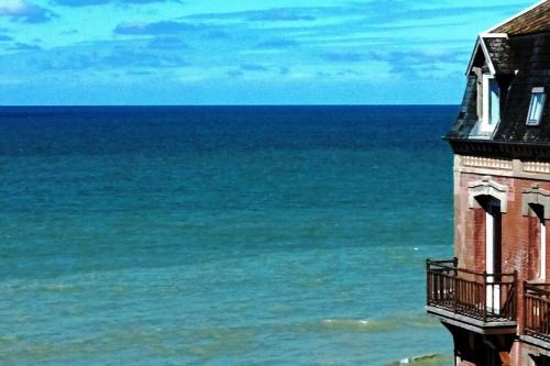 Landskap semula jadi dekat dengan rumah percutian