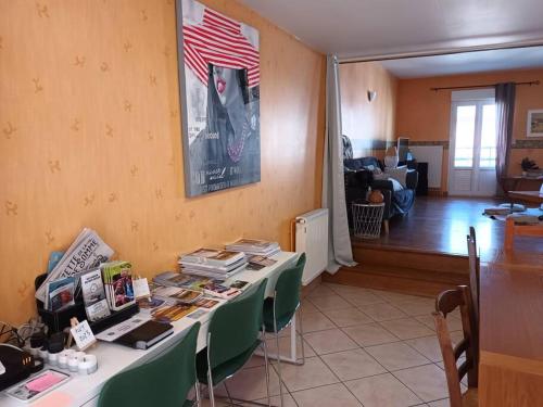 Gambar di galeri bagi Grand Triplex vue mer centre du village di Ault