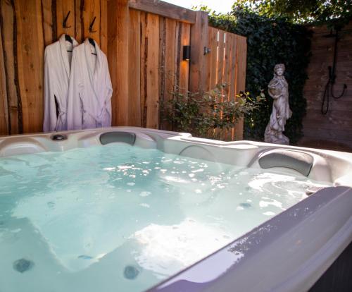 Fotografie z fotogalerie ubytování B&B Joli met privé wellness v destinaci Wemeldinge
