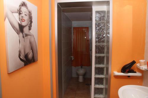 Ένα μπάνιο στο Oasi B&B
