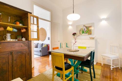 Principe Real 3 bdr and Great WI-FI!
