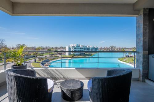 Your Oasis 2-BD Crystal Lagoon Pilar