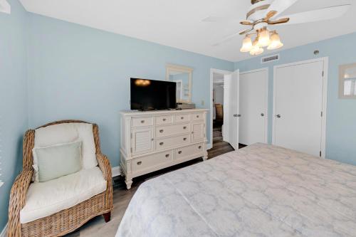 Destin on the Gulf 404 - Amazing Views just Steps away from the Beach photo 25