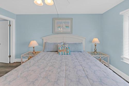 Destin on the Gulf 404 - Amazing Views just Steps away from the Beach photo 26