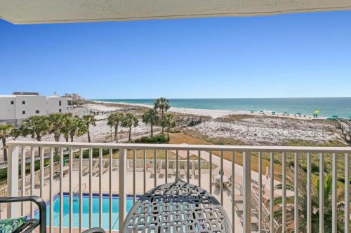 Destin on the Gulf 404 - Amazing Views just Steps away from the Beach photo 31