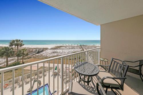 Destin on the Gulf 404 - Amazing Views just Steps away from the Beach photo 32