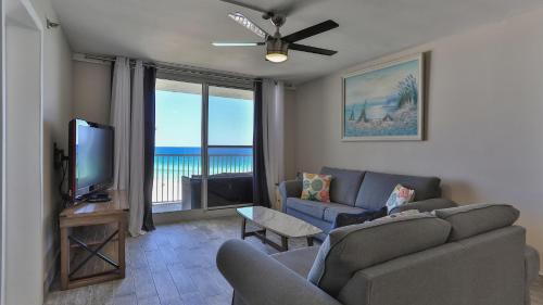 Destin on the Gulf 604 - Updated Gulf Front sixth floor condo photo 16