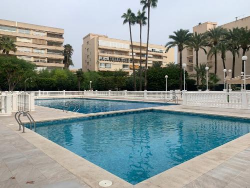 Apartamento primera línea playa Torrevieja El Palmeral