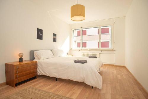 Modern 2-Bedroom Apartment in City Centre