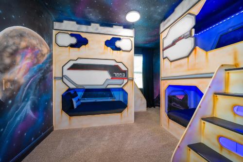 EPIC Disney 10Min Retreat, 8BR Resort Villa and Arcade photo 16