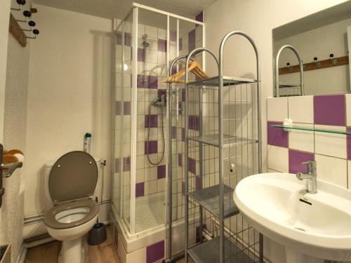 a bathroom with a toilet and a sink at Appartement Morillon Village, 2 pièces, 4 personnes - FR-1-642-38 in Morillon