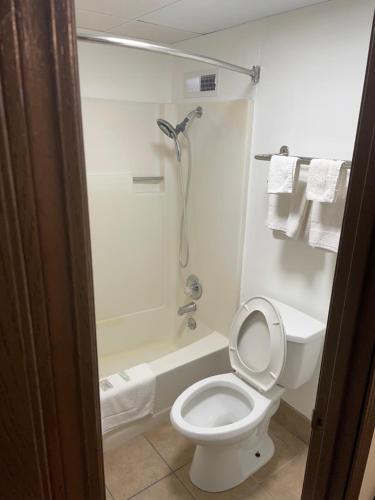 Ένα μπάνιο στο Bedford Inn