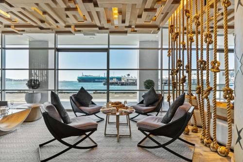 Zona de estar de Hilton Auckland