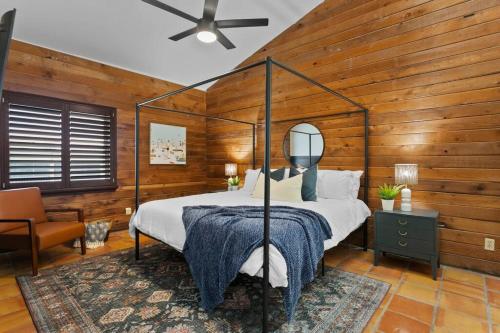 Fotografie z fotogalerie ubytování Newly Renovated, Water Views, 2 BD Condo v destinaci Clearwater Beach