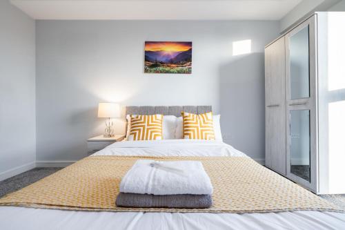 Кровать или кровати в номере Birmingham City Center - Luxury Stay 119
