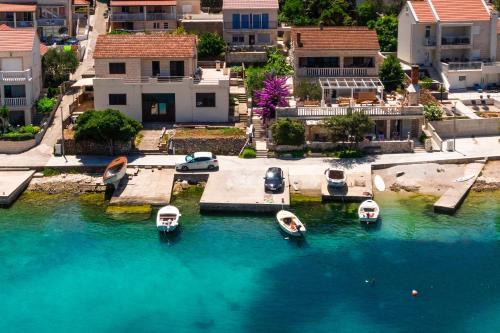 Apartments by the sea Zrnovska Banja, Korcula - 5203