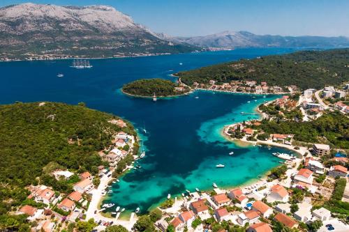 Apartments with parking space Zrnovska Banja, Korcula - 4426