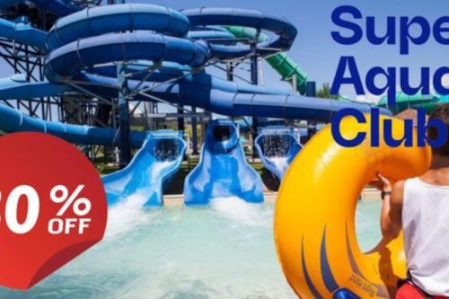 a water park with a water slide at Bienvenue chez vous! in Pointe-Calumet