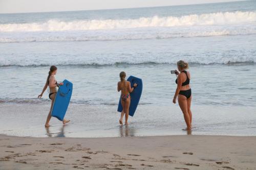Tetamu yang menginap di Esperanza Beach Mawella