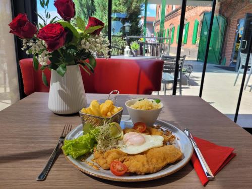 Comida en el hotel o alrededores