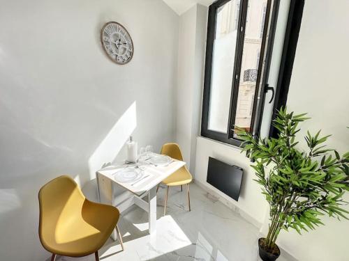 Marseille, Vieux-Port , Noailles, Grand Studio