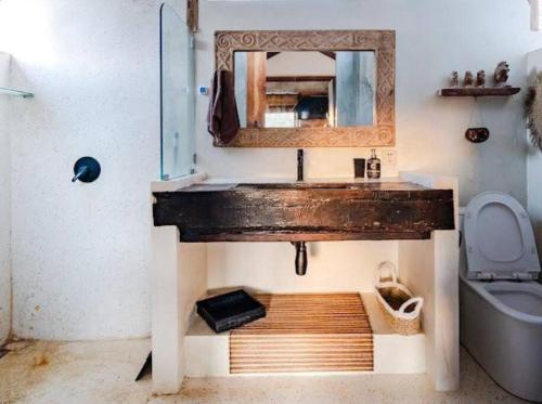 Et badeværelse på Villa Sol-Tropical Modern 2 Bedroom Villa with sauna