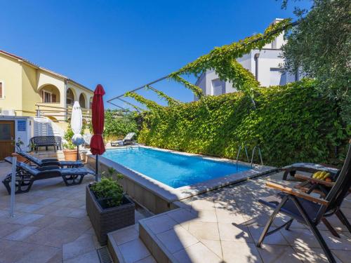 Apartment Gabi-4 by Interhome