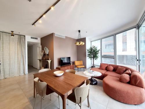 Gindi Tower Apartment - By Beach Apartments TLV