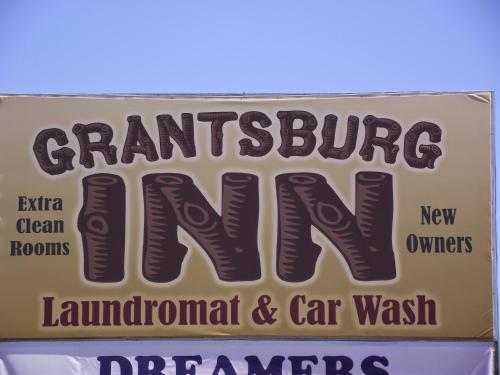 Sijil, anugerah, tanda atau dokumen lain yang dipamerkan di Grantsburg Inn