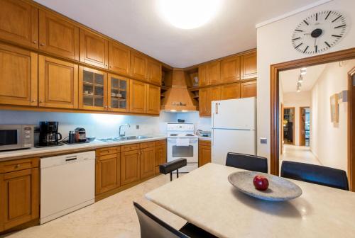 City Moon by halu! Seafront 3-bedroom apartment