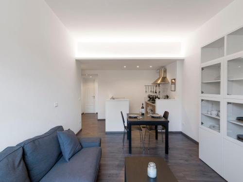 Et sittehjørne på Apartment Pratolina by Interhome