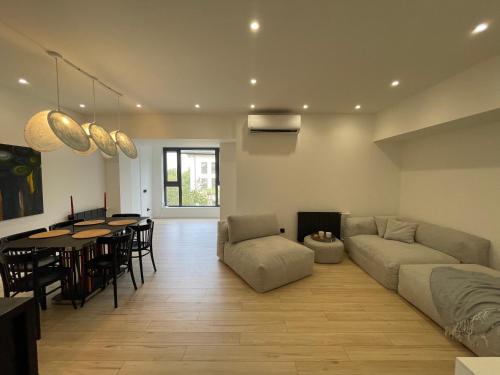 Fresh central apartment