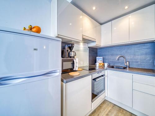 Apartment Les Olympiades-1 by Interhome