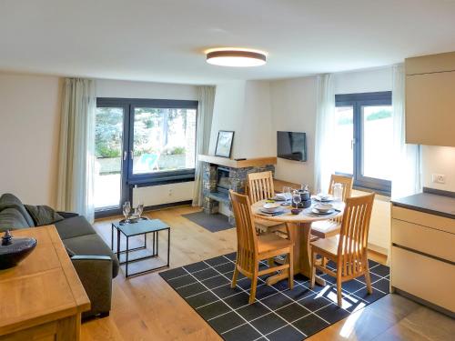 Apartment Résidence La Fenière 03 by Interhome
