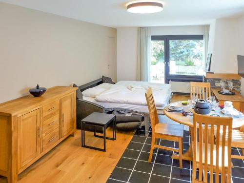 Apartment Résidence La Fenière 03 by Interhome