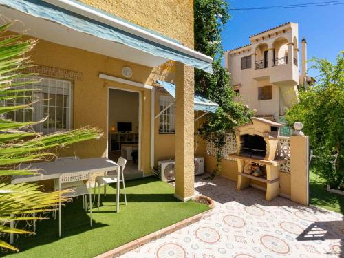 Holiday Home Elena by Interhome