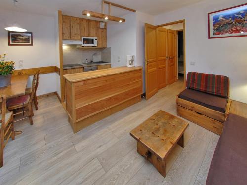 Gallery image of Appartement Val-d'Isère, 2 pièces, 4 personnes - FR-1-694-69 in Val-d'Isère