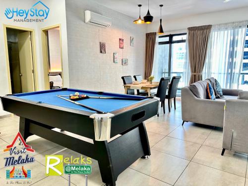 Posezení v ubytování Atlantis Residences Melaka by HeyStay Management